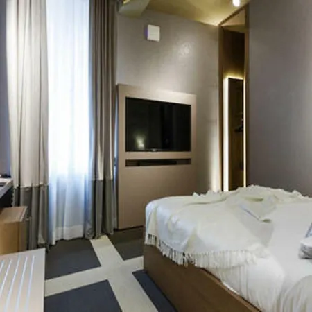 Private Luxury *